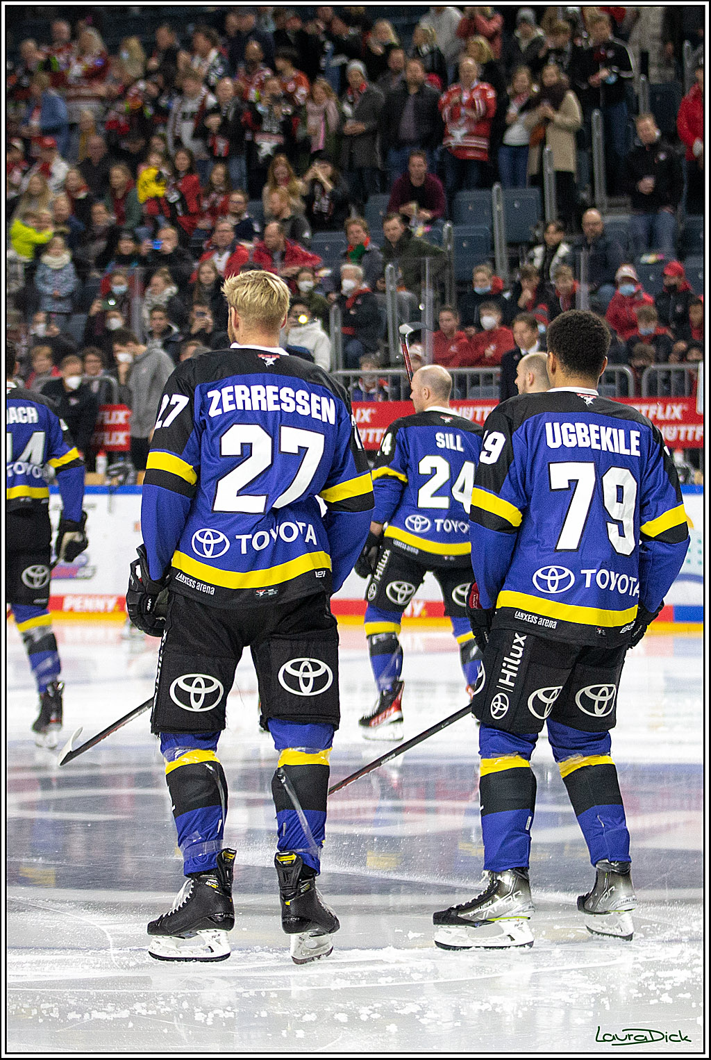 017 KEC Fishtown Pinguins Bremerhaven 2 0 2021   Blau